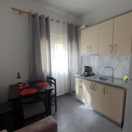 Azuro Appartement *