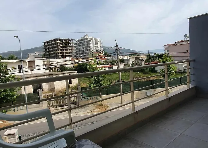 Azuro Apartment