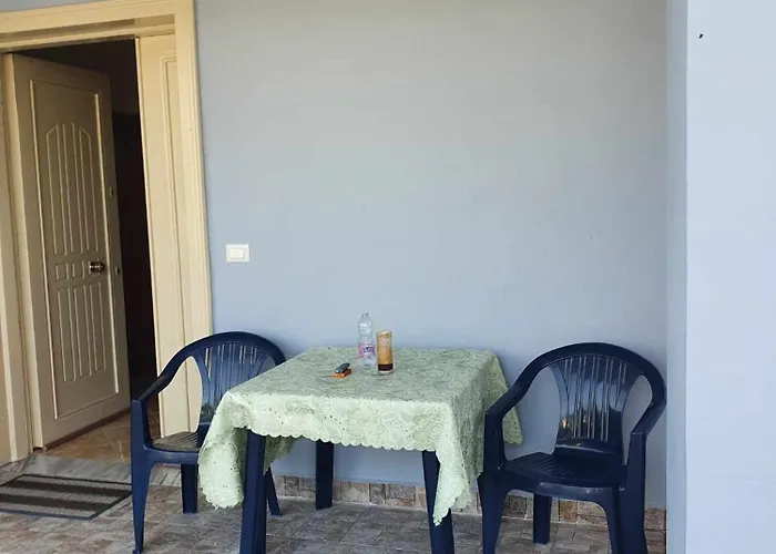 Azuro Apartment