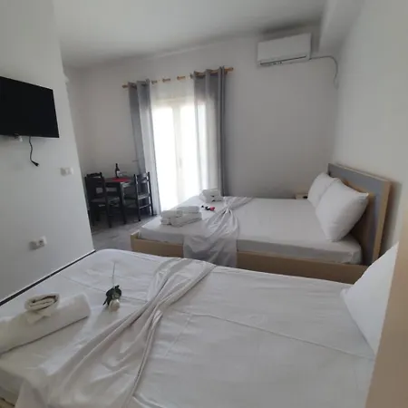 Azuro * Vlorë